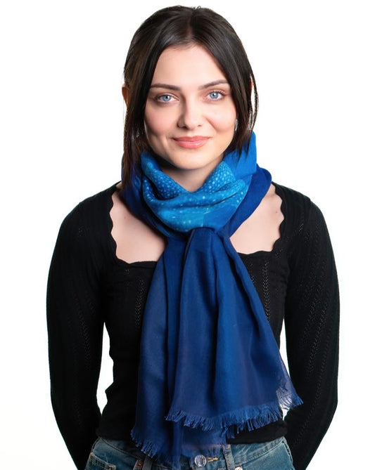 InFocus scarf